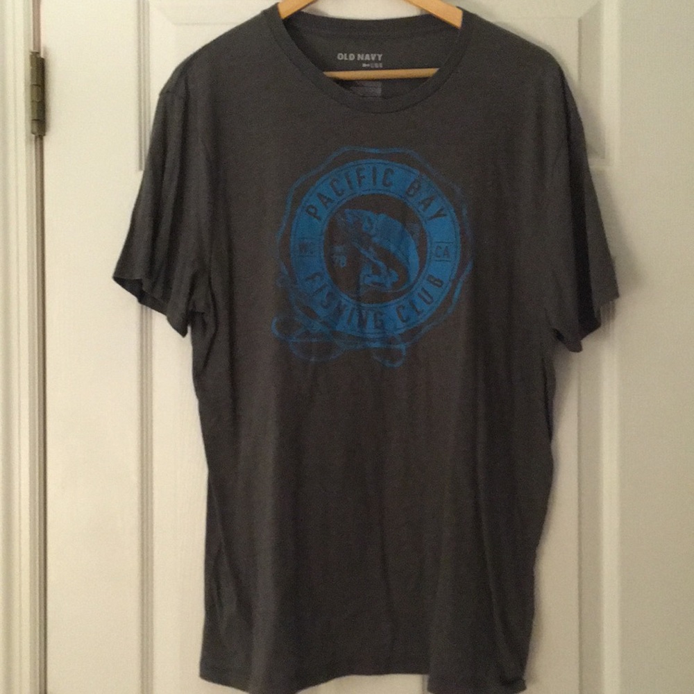 Gray men’s size large graphic Old Navy t-shirt